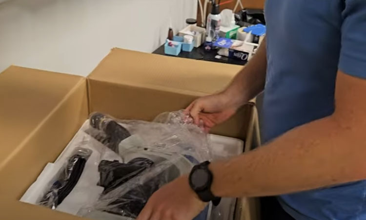 Unboxing the Accu-Scope 3000 LED Microscope