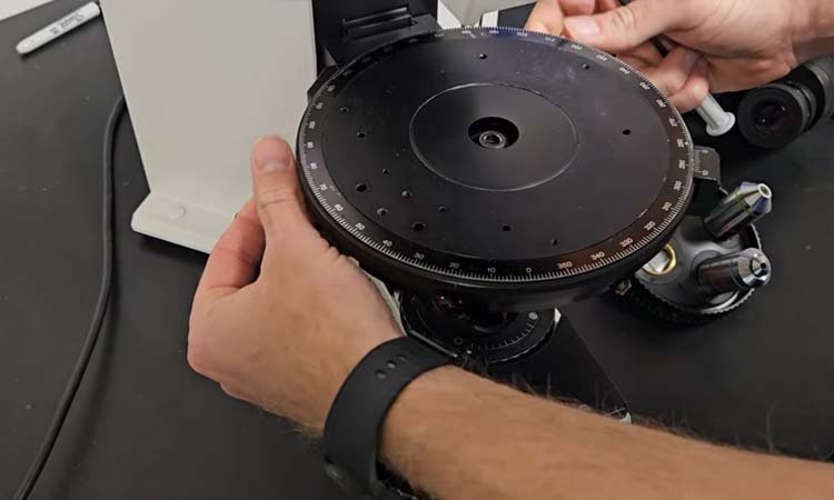 Olympus BX50 Polarizing Microscope Geologists Guide