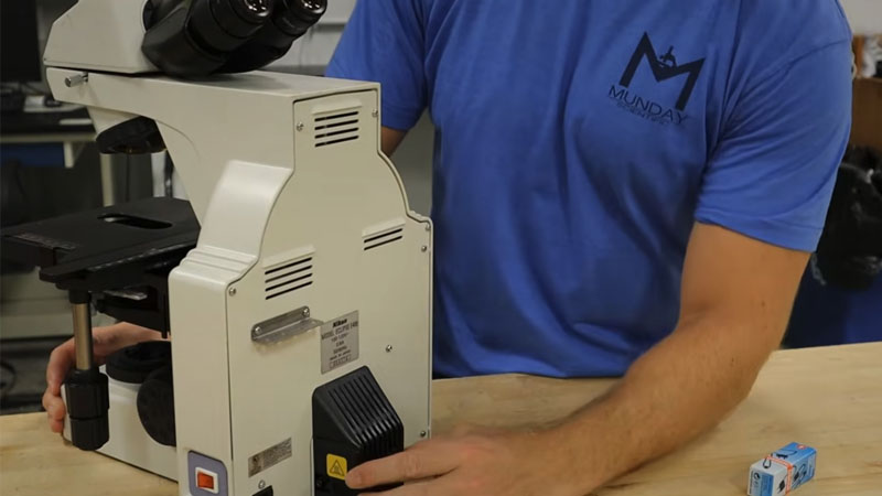 How to Change the Bulb on a Nikon E400 Microscope